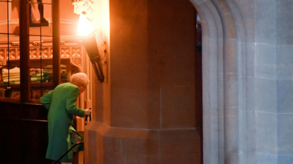 Jubil&eacute; d'Elizabeth II: la reine absente au 2e jour des c&eacute;l&eacute;brations