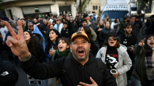 Ex-presidente argentina Kirchner pede para cumprir pena em pris&atilde;o domiciliar