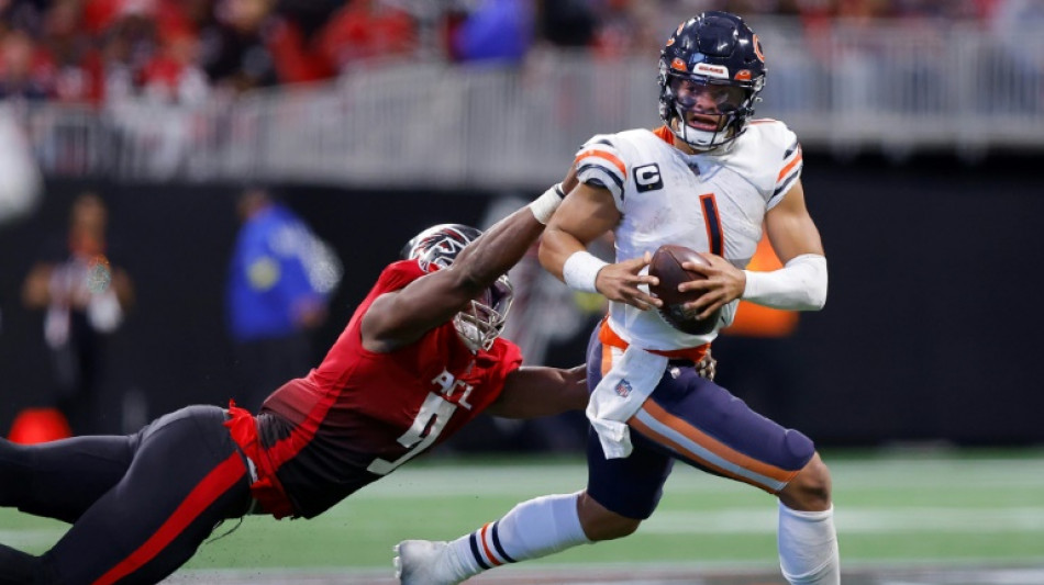 Bears QB Fields questionable for Jets 