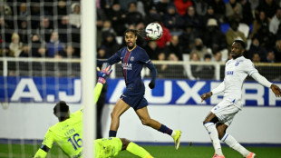 Barcola's winner sends PSG top despite lack of 'confidence'