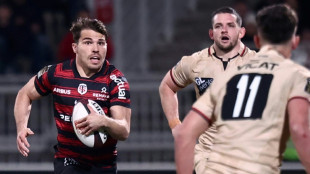 Dupont helps Toulouse bounce back in Top 14 after turbulent week