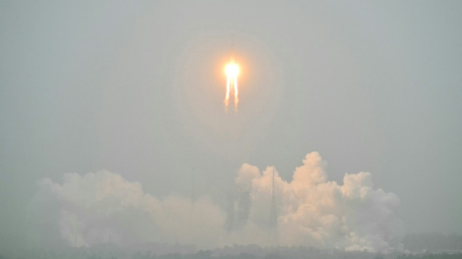 Staatsmedien: Chinesische Sonde hebt mit Proben von Mondr&uuml;ckseite ab