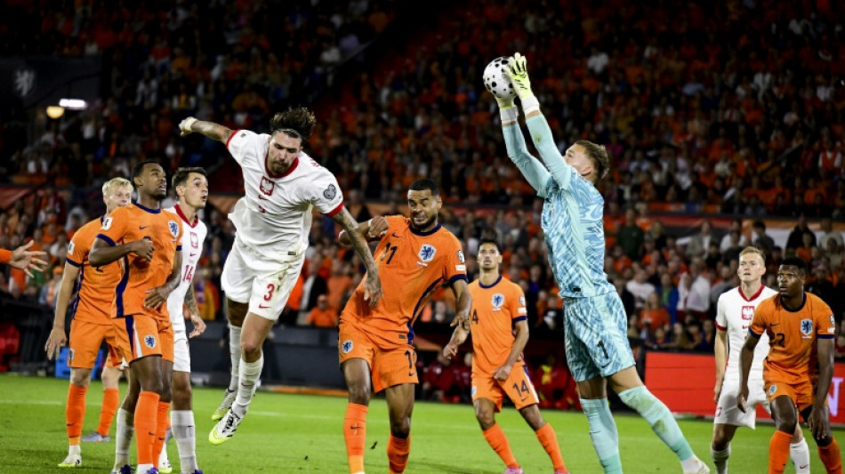 Holanda e Polônia empatam (1-1) no Grupo G das Eliminatórias europeias