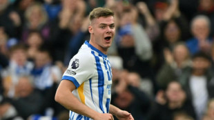 Roma anuncia contratação do atacante irlandês Evan Ferguson