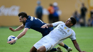 Bellingham ficará afastado por 12 semanas após cirurgia no ombro