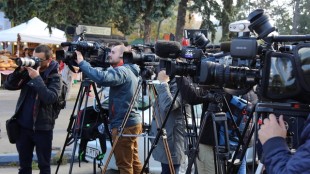 Sir Ivan lanza &ldquo;Love Is The Piece&rdquo;